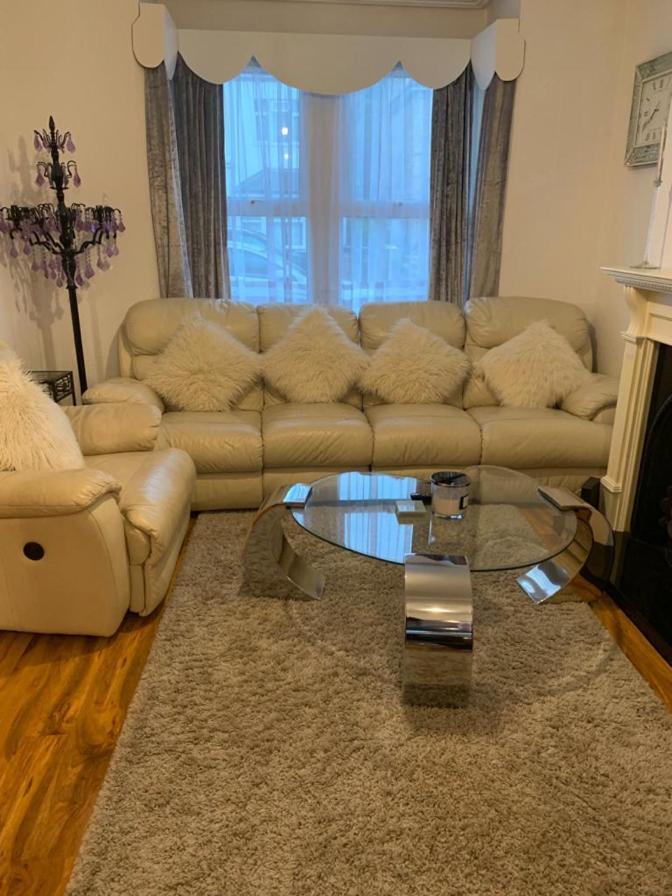 Fbs Homestay Norwood Eksteriør bilde